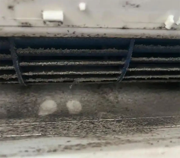 襄垣空调吹的风有股烧焦味是怎么回事